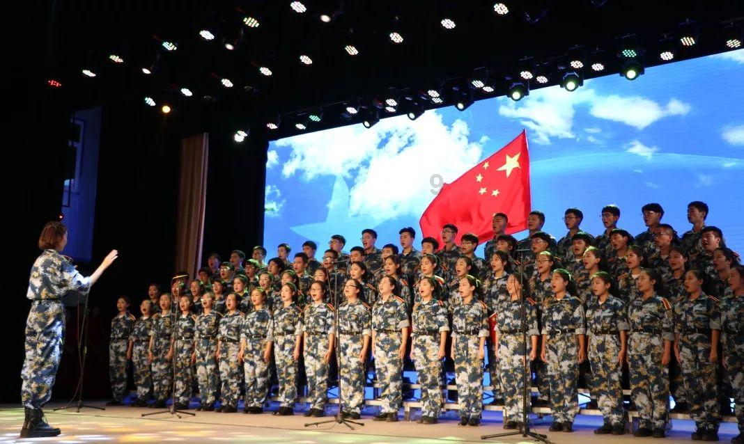 谈谈你在平时的学习和生活中遇到了哪些压力，你是如何调节的？